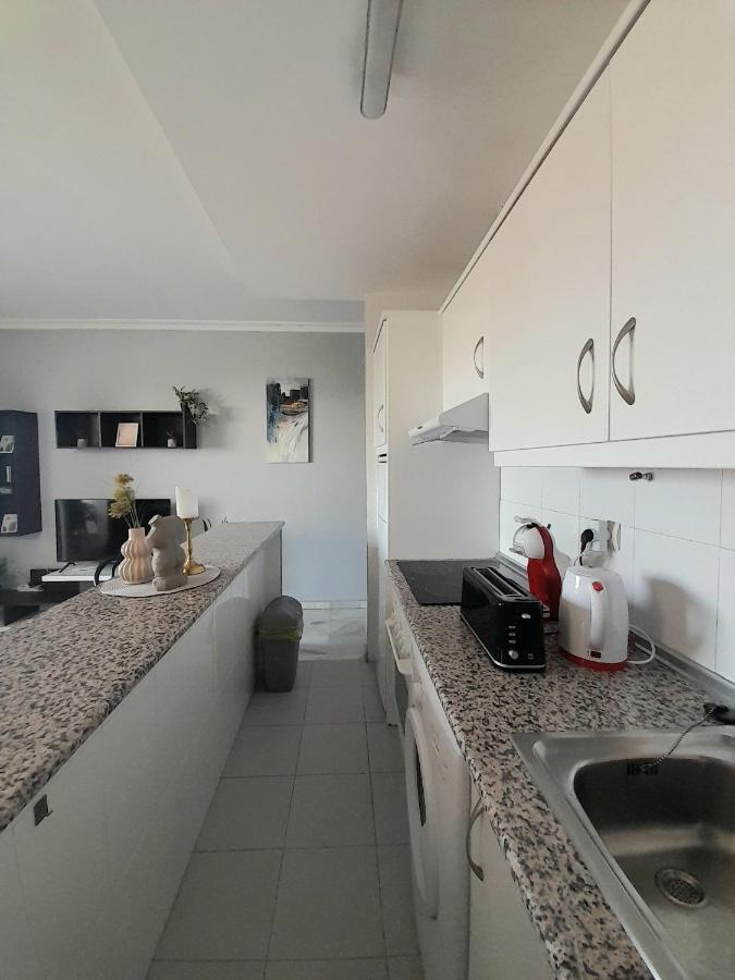 פואנגירולה Nice Apartment Near The Beach מראה חיצוני תמונה