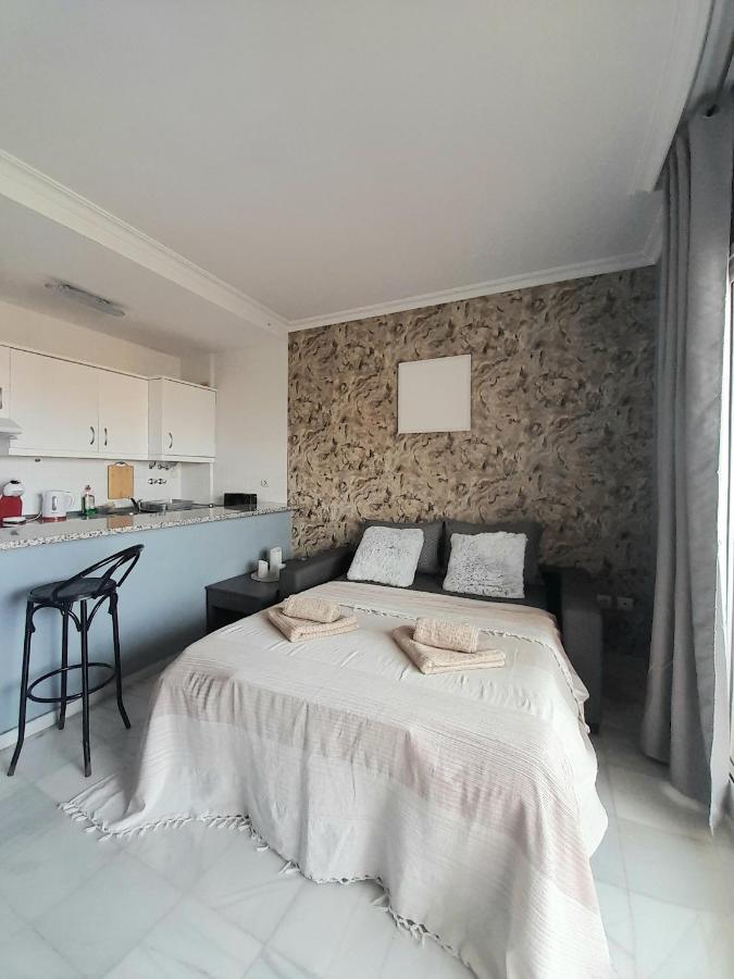 פואנגירולה Nice Apartment Near The Beach מראה חיצוני תמונה