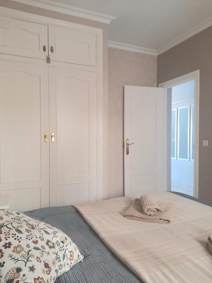 פואנגירולה Nice Apartment Near The Beach מראה חיצוני תמונה